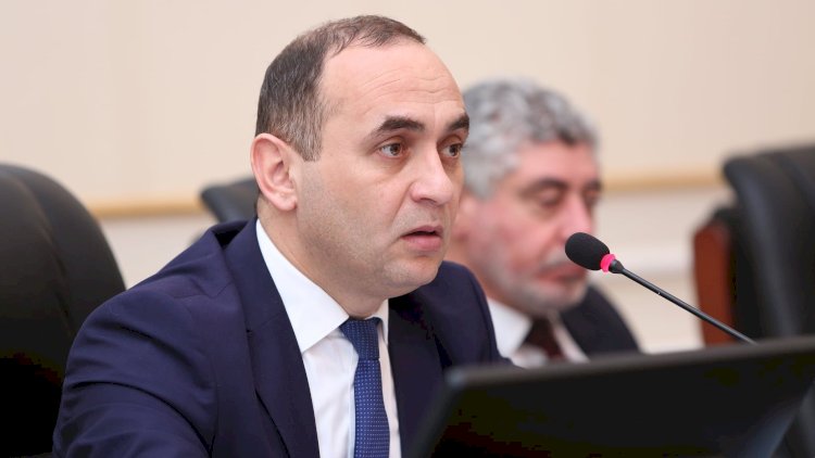    “Mü­əllimlərin maaşına yenidən baxılmalı­dır“ - Deputat   