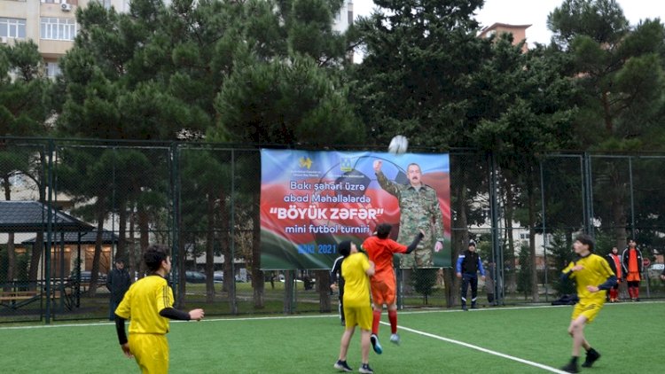    Bakının abad məhəllələrində “Böyük Zəfər” məhəllələrarası mini futbol yarışları başa çatdı - Fotolar   