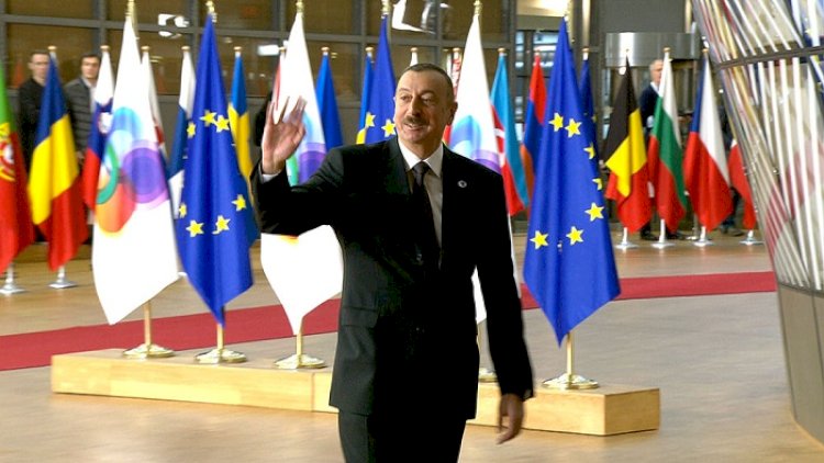    Missiyası xilaskarlıq olan demokartik lider   