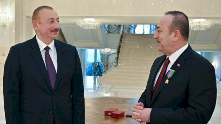    Çavuşoğlu: “Ad gününüz mübarək, cənab Prezident!”   