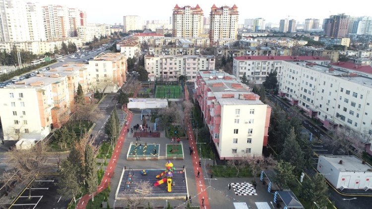    “Bizim həyət” layihəsi çərçivəsində yenilənən növbəti həyət sakinlərin istifadəsinə verildi - Fotolar   