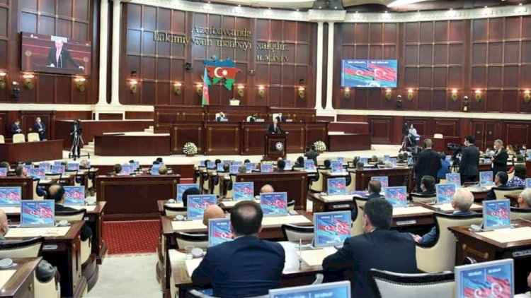    Jurnalist vəsiqəsinin verilməsinə dair layihə təsdiqləndi   