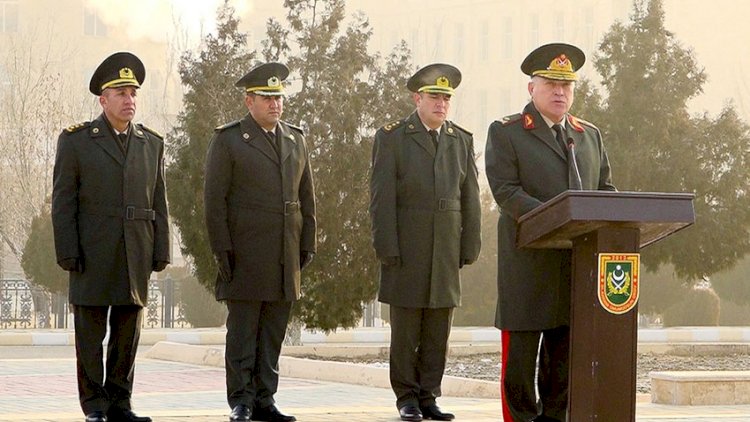    Naxçıvan Qarnizonu Qoşunlarında fərqlənən hərbçilər mükafatlandırılıb   