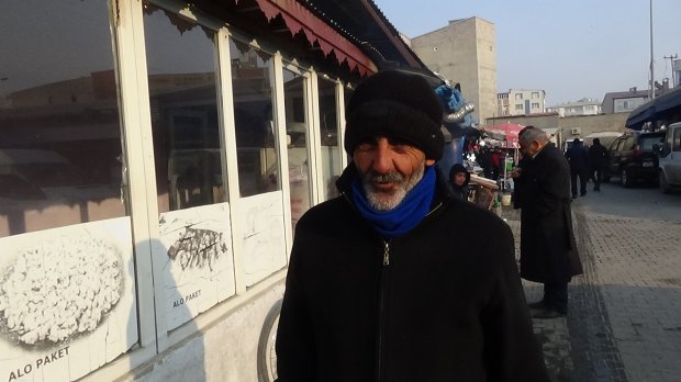 Ucuz lirənin cazibəsi - 65 min azərbaycanlının Iğdırda nə işi var?