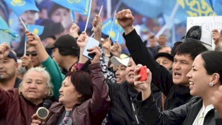    Qazaxıstanda qazı bahalaşdıran direktor tutuldu   