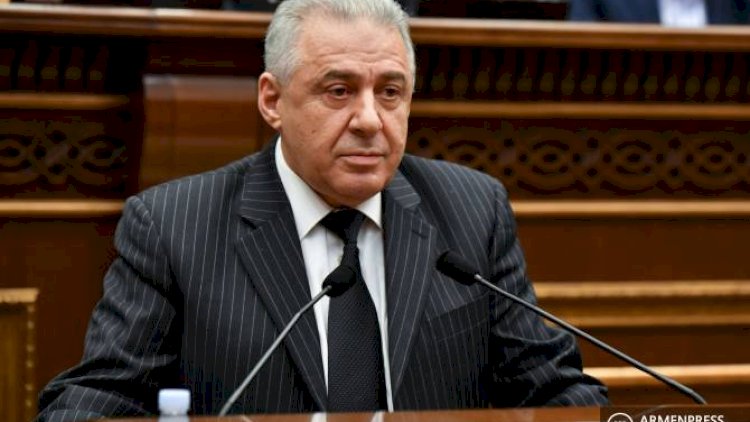    Keçmiş müdafiə naziri Rusiyaya səfir təyin olundu   