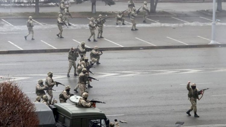    “Rusiya Qazaxıstana desantçıları yeridir, “20 Yanvar”da olduğu kimi” – Rus jurnalist    