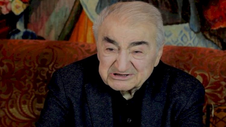   Vəzirov öldü   