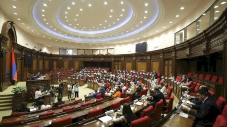    Ermənistan müxalifəti yenə də KTMT-ni dəvət etməyə çağırır   