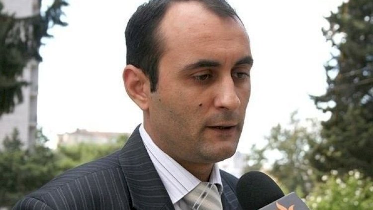    Baş redaktor 500 manat cərimələndi    