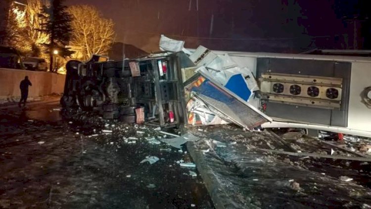   Türkiyədə avtobus aşdı:   15 nəfər yaralandı