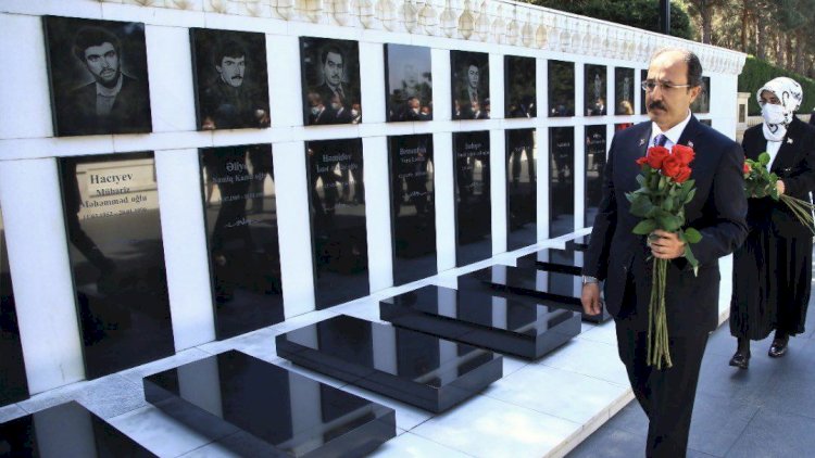    Türkiyə səfiri Şəhidlər Xiyabanını ziyarət etdi   