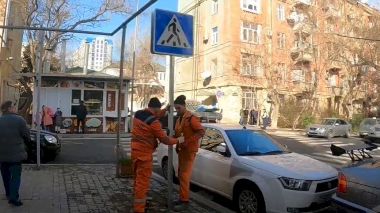    Sürücülərin nəzərinə: Bu küçədə hərəkət birtərəfli oldu   - Video