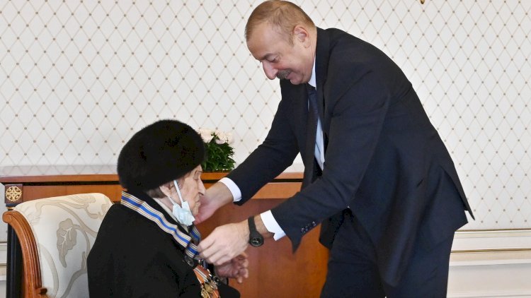    Prezident Fatma Səttarovaya “İstiqlal” ordenini təqdim etdi   - Yenilənib + Fotolar
