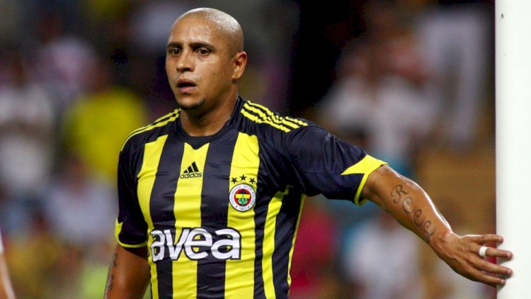    Roberto Karlos yaşıl meydanlara qayıdır   