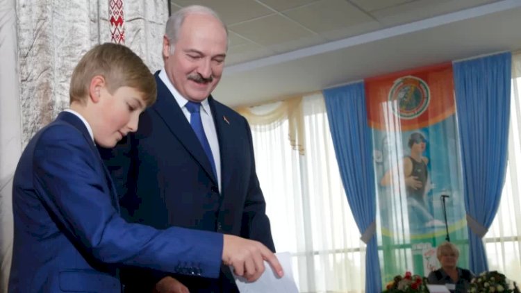    Avroparlament Belarus referendumunu indidən saxta sayır   