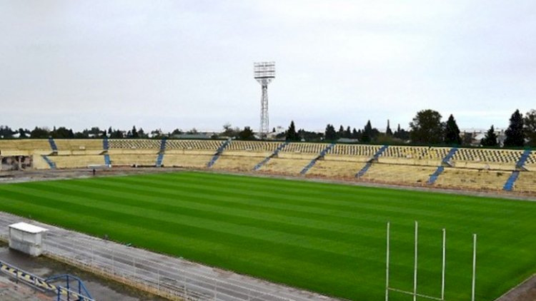    Gəncə şəhər stadionu sökülür   