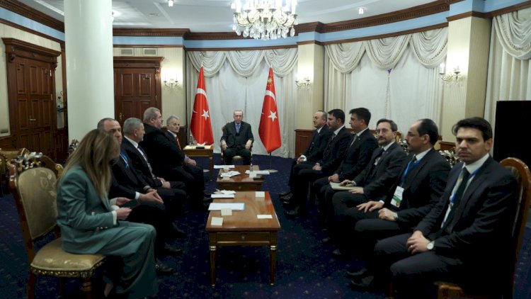    Ərdoğan Krım tatarları ilə görüşdü   