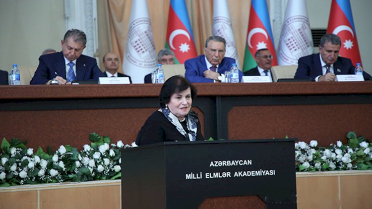    Mehdiyevi yola salmağın ən rahat yolu: Akademiyanın Nizamnaməsi...   