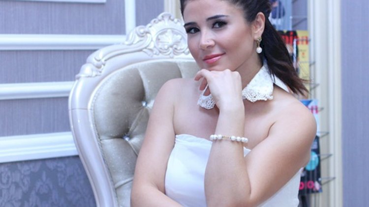    Elnarə Lalə Məmmədovanı tənqid etdi:   “Mən elə geyinməzdim“