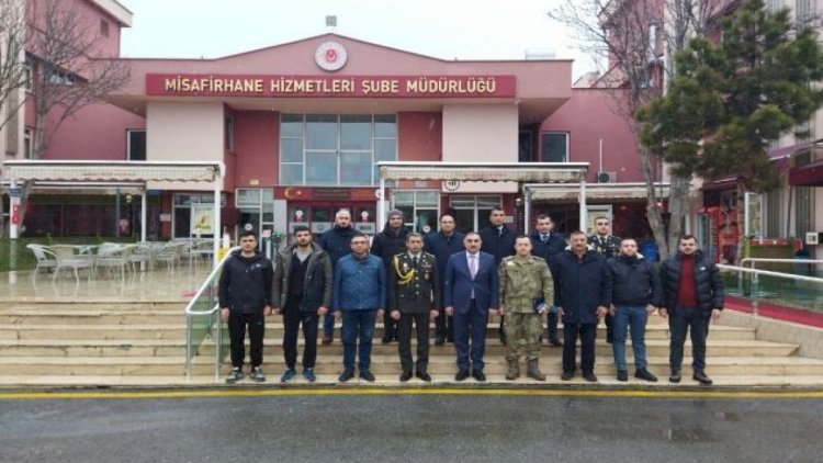    Azərbaycan səfiri Ankarada müalicə alan qaziləri ziyarət etdi - Fotolar   