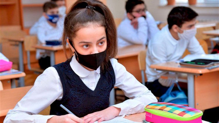    Bakıda iki məktəb əyani tədrisə qayıtdı   