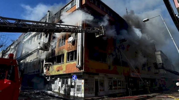    İstanbulda güclü yanğın, ölənlər var   
