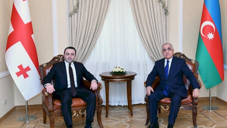    Əli Əsədov gürcü həmkarı ilə danışdı   