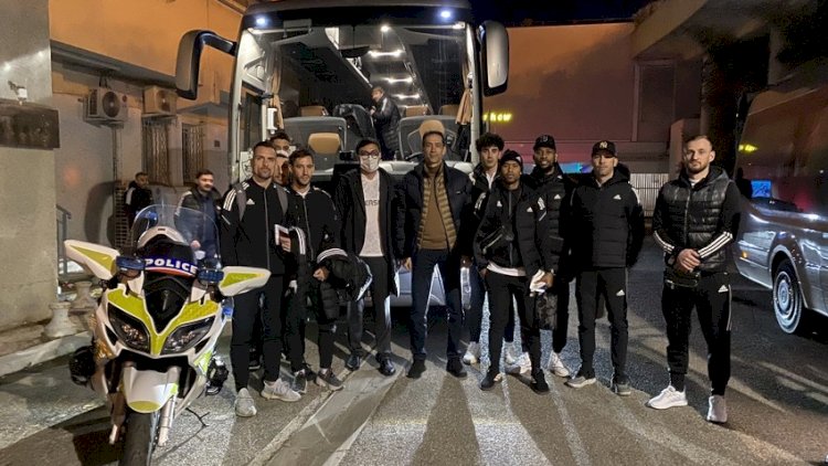    Gənclər və idman naziri və səfir “Qarabağ”ın futbolçuları ilə görüşdü   