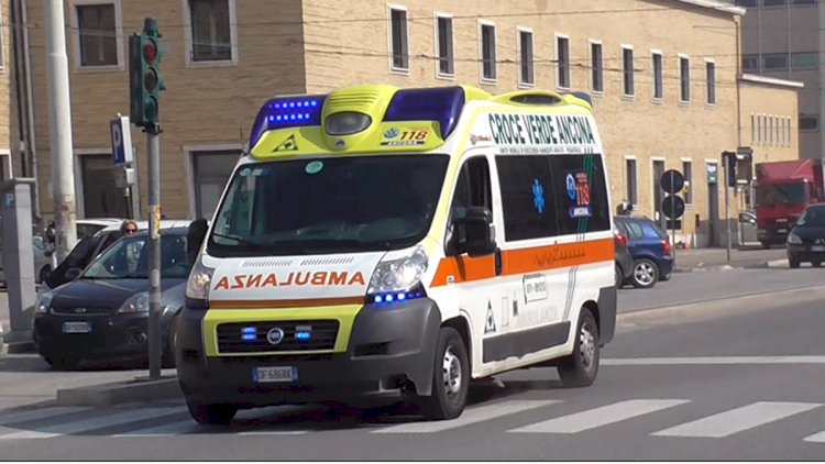    56 yaşlı səfir eyvandan yıxılaraq öldü   
