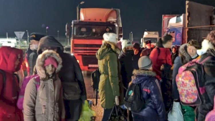    Donbass: İnsanları köçürüb, mənzillərini qarət edirlər...   