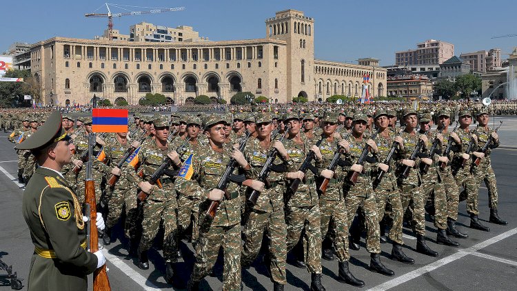    Ermənistan ordusunda nə baş verir? - Bir gündə 5 general istefaya göndərildi   