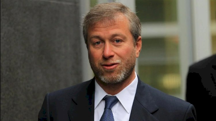    Roman Abramoviç özünü vasitəçi kimi sınayır   