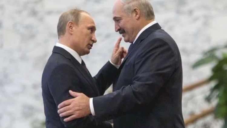    Lukaşenko Moskvaya gedir   