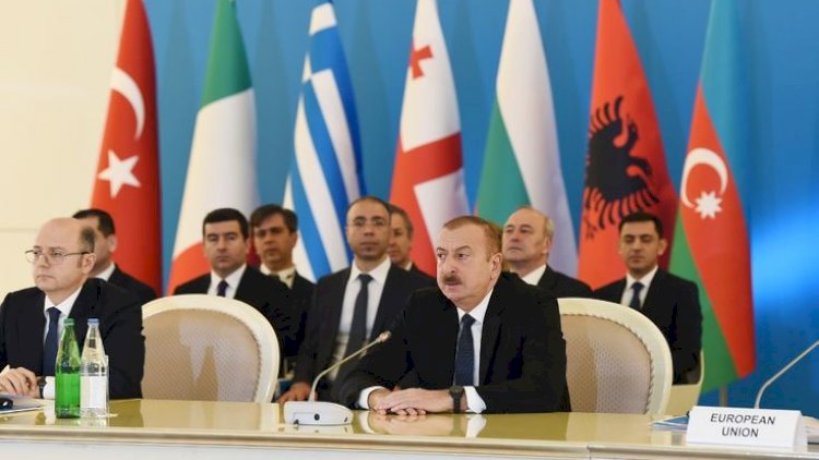   Dinamikliyi, intensivliyi və çevikliyi ilə xarakterizə olunan xarici siyasət kursu   