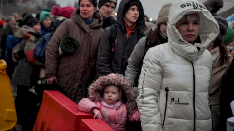   Ukraynadan 3 milyon insan qaçqın düşüb   