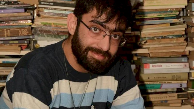    “Ondan soruşmaq lazımdır ki, sən özün sonuncu dəfə teatra nə vaxt getmisən?“   