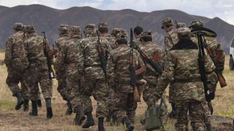    Erməni zabitlər ordudan qaçır: Bakının 5 bəndi qəbul edilməyincə...   