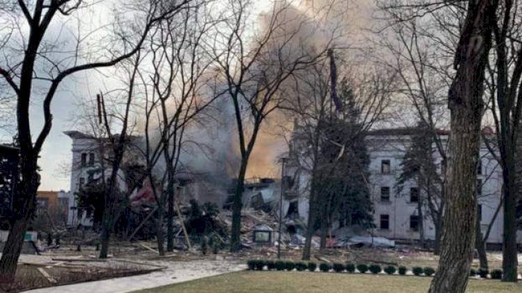    Rus ordusundan ağlasığmaz cinayət: Bombalanan məkanda 1000-1200 adam olub   