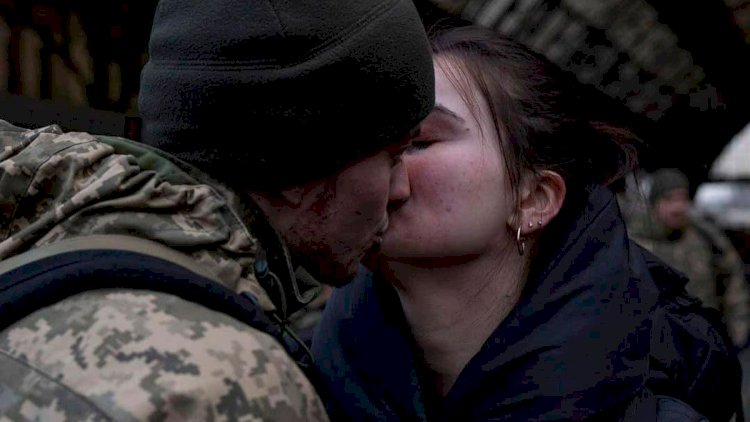    Bombalar altında romantika -   Fotosessiya