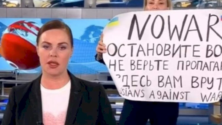    “Oğlum deyir, ailəmizi məhv etdin“ - Putinə qarşı çıxan jurnalist   
