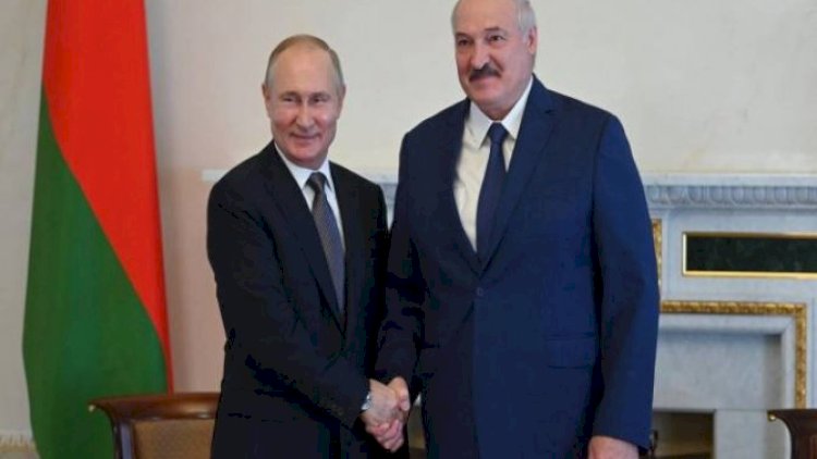    Putin Lukaşenko ilə görüşdü   