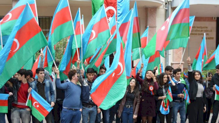    Azərbaycanda siyasi aktivlik üçün başqa nə lazımdır?   