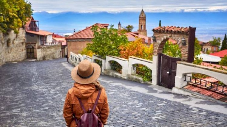    Gürcüstanın turizm gəlirləri artır   