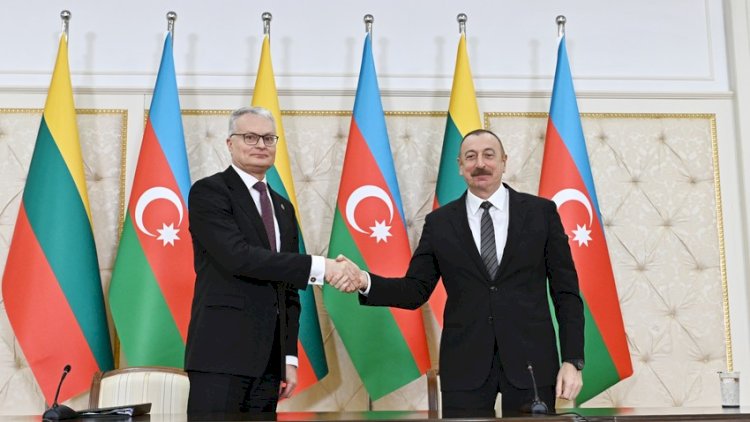    Prezidentlər mətbuata bəyanatlarla çıxış etdi   