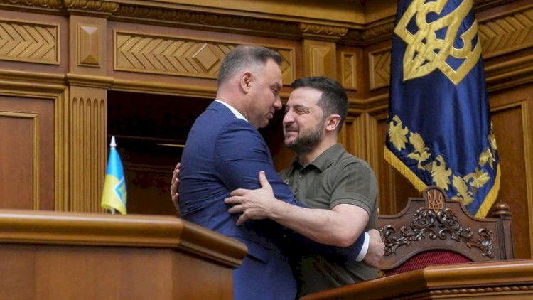    Polşa Prezidenti Ukraynanı yeni müqavilə bağlamağa dəvət etdi   