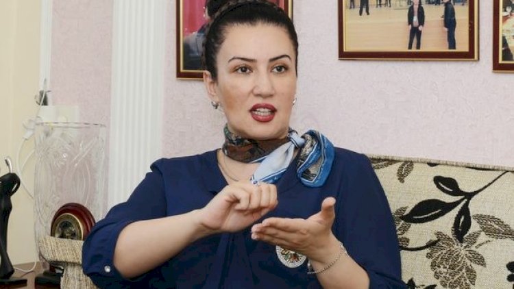    Bəstəkar: “Acizliyimə kənardan baxıb gülmə“   