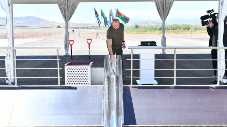    Horadiz-Ağbənd dəmir yolu xəttinin Soltanlı stansiyasının təməli qoyuldu - Fotolar   