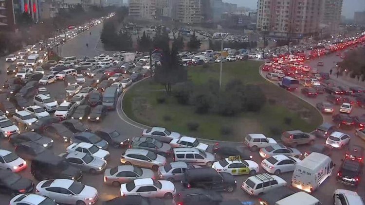    Bakıda bu küçə və prospektlərdə tıxac var   - Siyahı