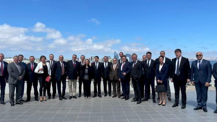    Hikmət Hacıyev Avropa İttifaqına üzv ölkələrin səfirləri ilə görüşdü   
